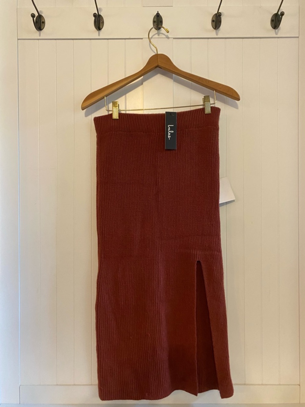 Lulu's Rust Ribbed Pencil Midi Skirt with Side Slit M NWT